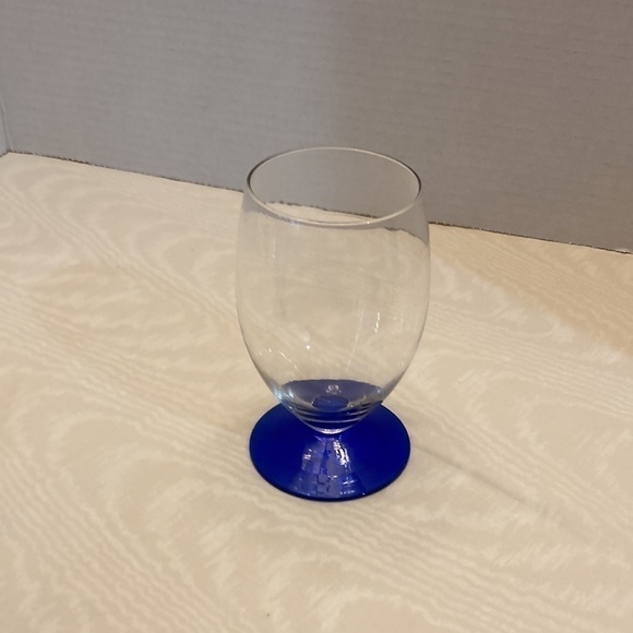 Footed Juice Glass, 8 oz., Clear Chrystal with Cobalt Blue Stem.  5” by 3”. - Picture 1 of 3